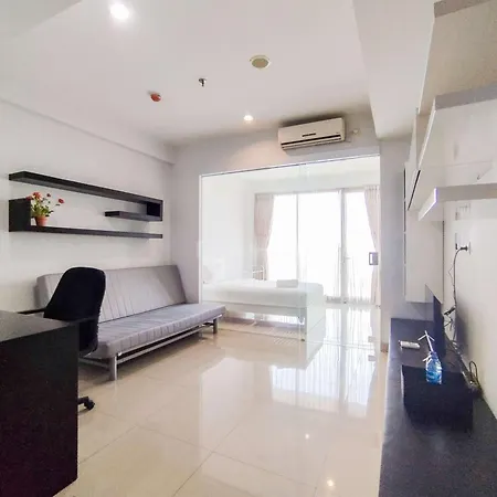 Nice And Comfy 1Br At Dago Suites Apartment By Travelio